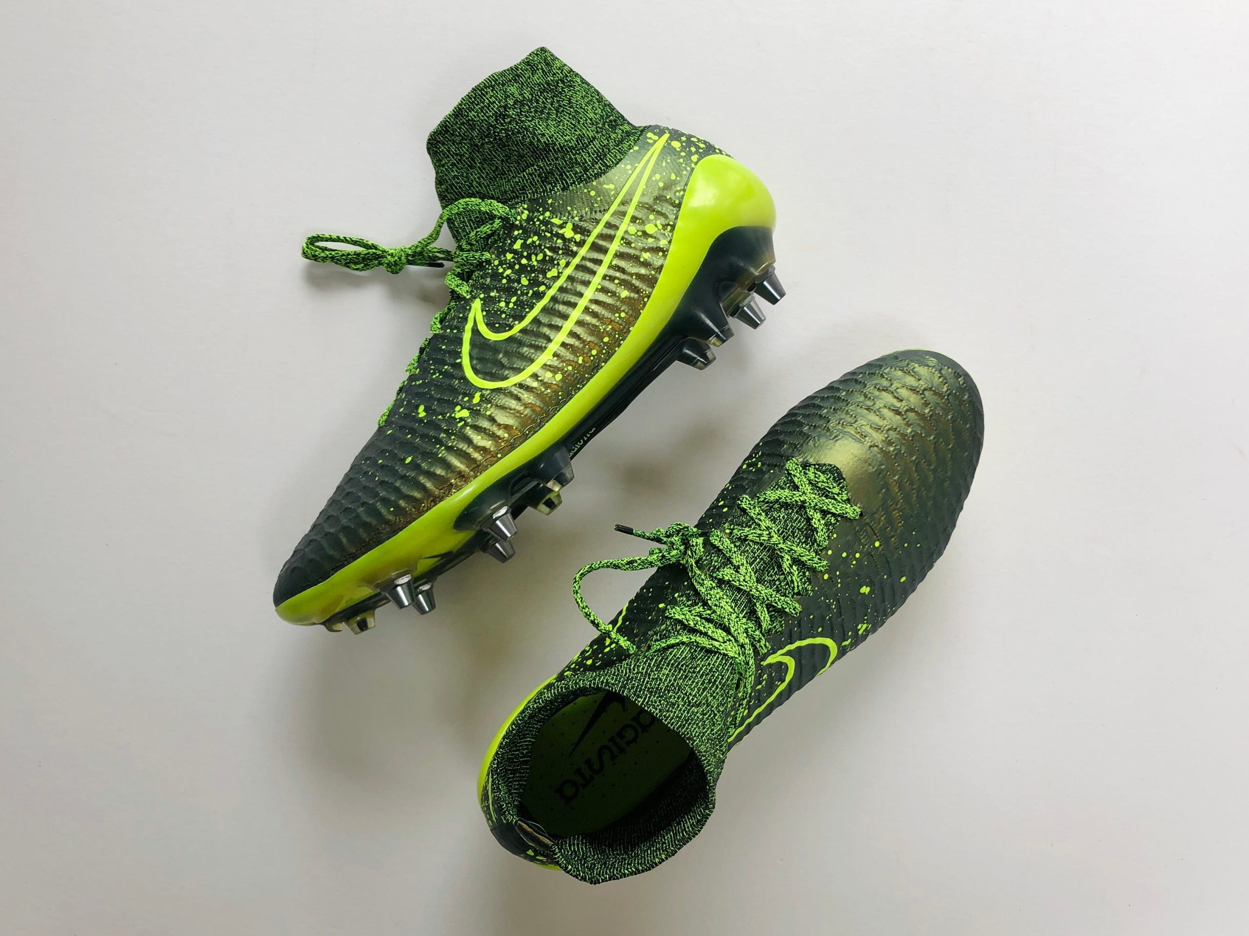 nike magista obra electro flare pack – dark citron  volt sg pro | Sheffield United Kits Collection