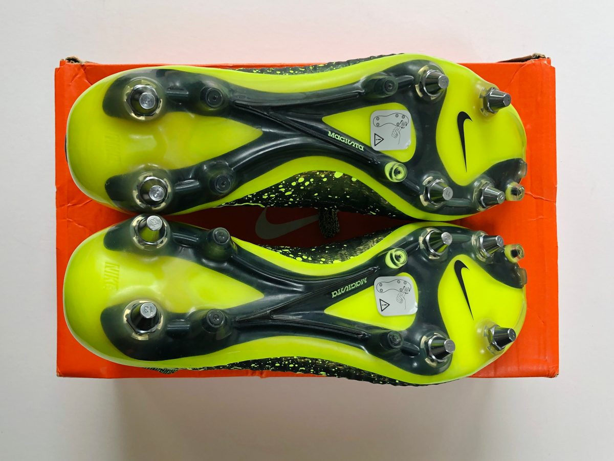 nike magista obra electro flare pack – dark citron  volt sg pro | Sheffield United Kits Collection
