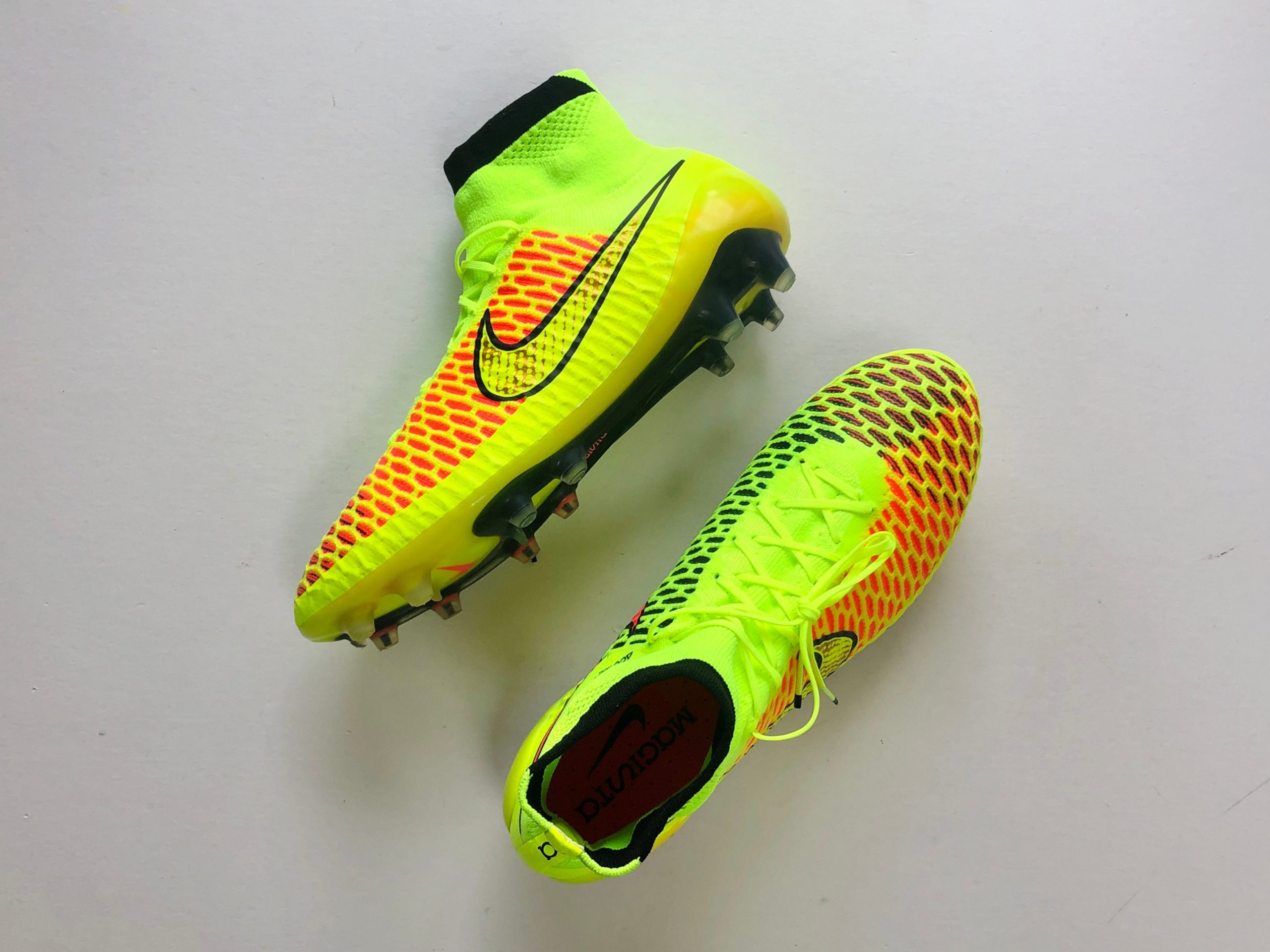 nike magista obra volt  metallic gold coin  black fg launch edition | Sheffield United Kits Collection