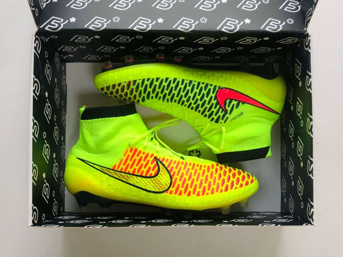 nike magista obra volt  metallic gold coin  black fg launch edition | Sheffield United Kits Collection