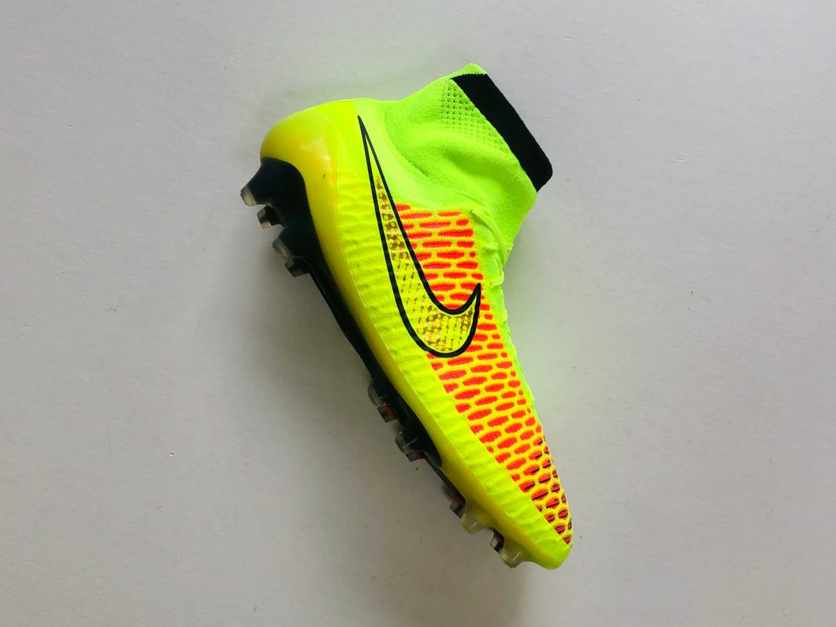nike magista obra volt  metallic gold coin  black fg launch edition | Sheffield United Kits Collection