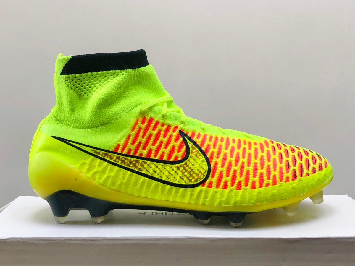 nike magista obra volt  metallic gold coin  black fg launch edition | Sheffield United Kits Collection