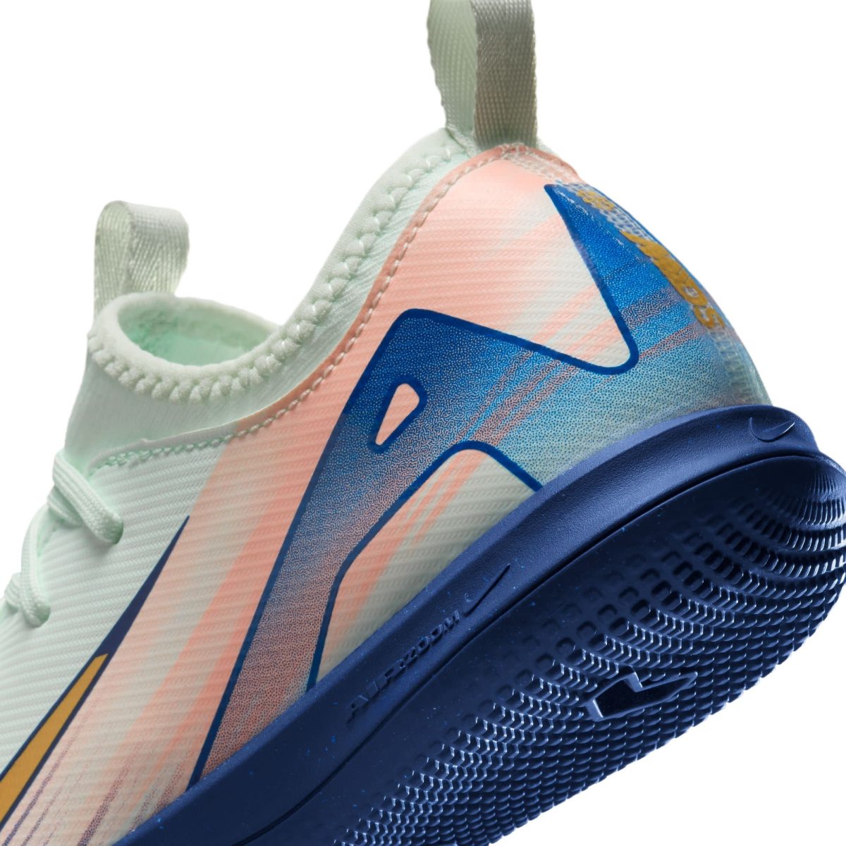 nike zoom mercurial vapor 16 academy mds indoor jr barely greengold | Sheffield United Kits Collection